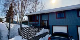 4 Bedroom Home in Fairbanks / Washer& Dryer / Cat Friendly Gallery 3