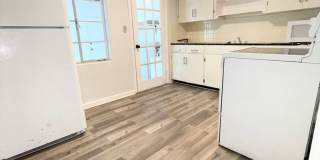 1016 Alba Drive 2/1, Half Duplex Gallery 9