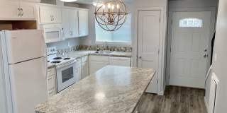 Brookshore Apartments Gallery 1