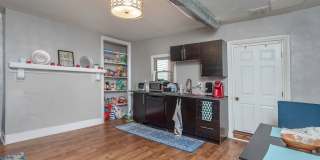 3 bedroom in heart of South Side Gallery 4