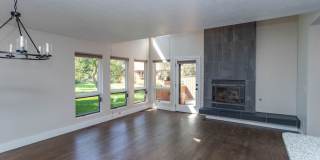 Beautiful Townhome in Central Colorado Springs! Gallery 9