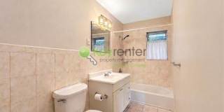 Lake View Apartment in a Peaceful Park Ridge Community Lake View Apartment in a Peaceful Park Ridge Community Gallery 9