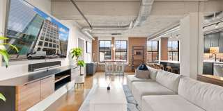 Fully Furnished Designer Loft with Parking & Monument Views! Gallery 3