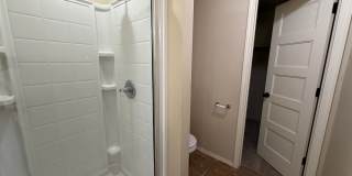 Beautiful and Cozy 3bed/2bath with an Office Available in North Norman! Gallery 27