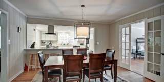 FURNISHED: Modern 6 Bdrm (7 beds) Home with BBQ, Foosball, HotTub & Private Pool - Close To Airport&Downtown Gallery 14