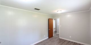 4BR 2BA New On The Market! Cute! Cute! Cute! Better Hurry To See This One!! Gallery 17