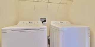 8016 BLUE STREAM Drive Gallery 24