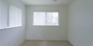 Rarely Available !  Beautiful 3-Bedroom Corner Unit – Pet Friendly & Spacious! Gallery 16