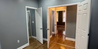 3221 LYNDALE Avenue Gallery 11