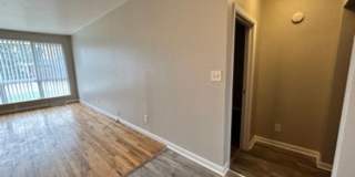 ** Move in Special** Spacious 3 bedroom, 1 bath Lakewood duplex with fenced in backyard available! Gallery 4