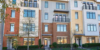 1522 RIBBON LIMESTONE Terrace SE Gallery 1