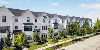 8933 Eager Road Gallery 32