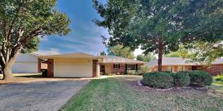 4 Bedroom Home in Edmond Gallery 1
