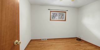 Centrally Located Property Gallery 15