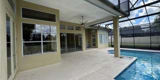 Stunning 4 Bedroom home in Hunters Creek Gallery 1