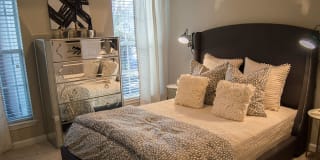 Park at the Marketplace Gallery 11