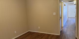 9626 W Mountain View Road Gallery 19