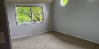 $3850.00 3 Bedroom 2.5 Bath Modern Style Home in Kirkland Gallery 5