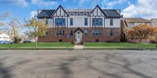 922 4th Avenue Gallery 2