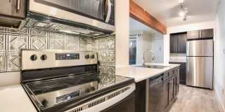 2 Bedroom condo in Denver Gallery 5