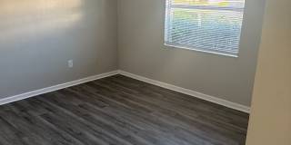 Spacious 4 Bed Condo Gallery 13