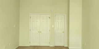 Townhome in Island Creek Subdivision Gallery 16