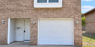 3 BED, 1.5 BATH TOWNHOUSE Gallery 1