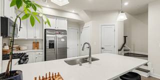 17414 SOUTHERN SHORES Drive Gallery 10