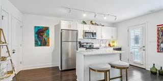 2833 SAINT CHARLES Avenue Gallery 9