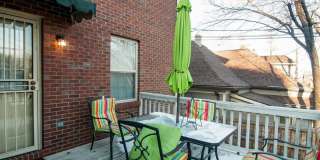 Beautiful 2BR/1.5BA home in a prime location within walking distance to West End and Vanderbilt University. Gallery 27