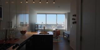 886 West Adams Street Gallery 5