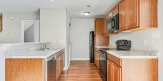 2be /1.5ba Duplex Near Downtown Cary Gallery 6