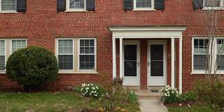 Charming 1 Bed 1 Bath Townhome Style Condo In Historic Arlington Village Charming 1 Bed 1 Bath Townhome Style Condo In Historic Arlington Village Gallery 1