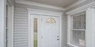 Large home in a convenient location Gallery 1