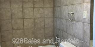 2627 N Rose St` Gallery 8