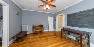2460 Euclid Heights Boulevard Gallery 3
