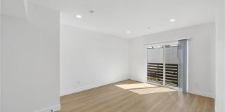 14420 Tiara Street Gallery 6