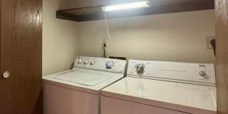 Lovely 1 Bedroom, 1 Bathroom Lakewood Condo! Community POOL!!! Gallery 13