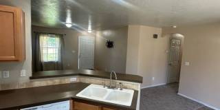 3 bedroom 2 bath home in beautiful Meridian neighborhood! 3 bedroom 2 bath home in beautiful Meridian neighborhood! Gallery 21