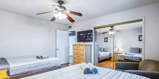 Furnished, Short term or long term Condo with community Pool Gallery 10