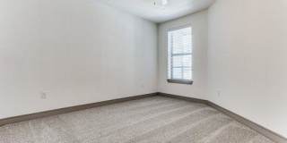 4321 S Congress Ave Gallery 5