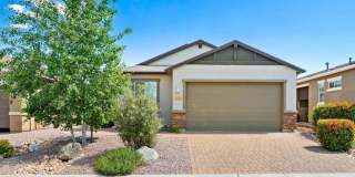Lovely Two Bedroom Near Golf and Airport-Prescott Gallery 1