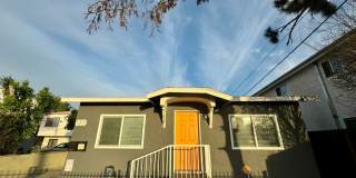 Front Unit 3 Bedroom, 1 Bathroom Gallery 1