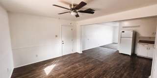 3 bed 2 bath home with Garage Gallery 1