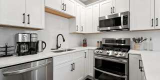 Beautifully Furnished 2 Bedroom Apartment Gallery 13