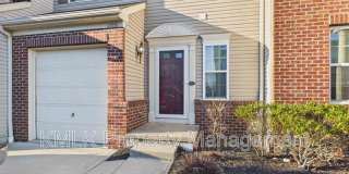 136 River Rock Way Gallery 1