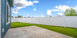 Brand New 3 bed 2.5 townhome Gallery 26