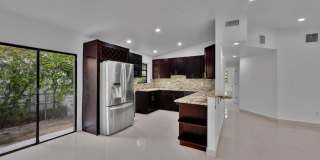 17551 NE 5th Avenue, North Miami Beach, FL 33162 - 1971 Gallery 1