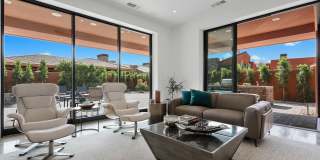 50070 Via De Moda Gallery 4