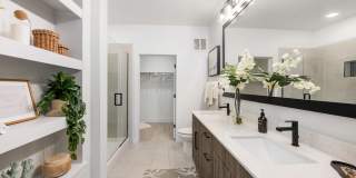 Ridley at Waterset Gallery 35